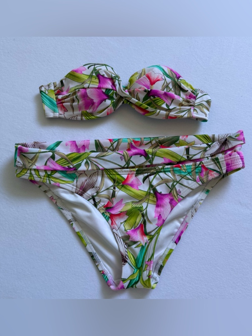 Victoria’s Secret Floral Bikini Set Bandeau Top Bottoms 34A Small Pink Tropical